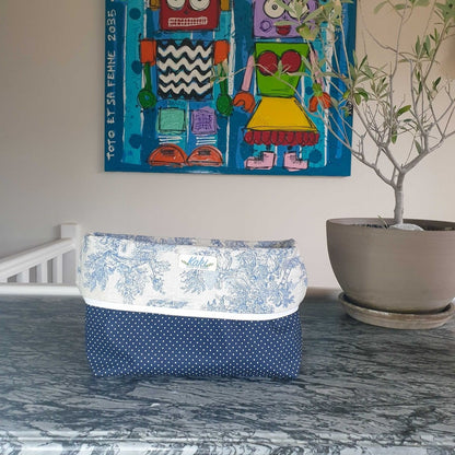 The Menvaou toiletry bag, adult